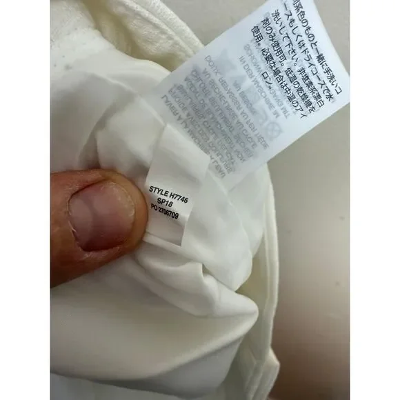 J. Crew Cream Scalloped Hem 3" Shorts NWT Sz. 10 - Picture 6 of 7